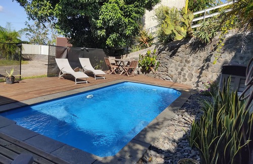 Entre-Deux House | Maison Familiale Dans Village Type de la Réunion Près des Sentiers de Randonnées