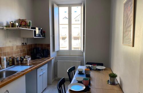 Bagneres-de-Luchon Apartment | MAISON GERMÈS - CENTRAL & STANDING - Appartements traversants - Lits 180 King Size - Linge de lit et de toilette inclus - Parking à proximité