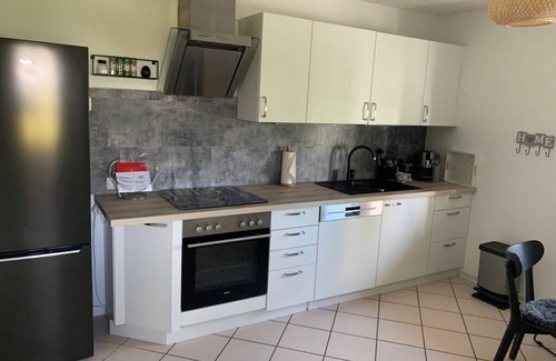 Metterich Cottage | Maison Grande Fleur Comfortable holiday residence