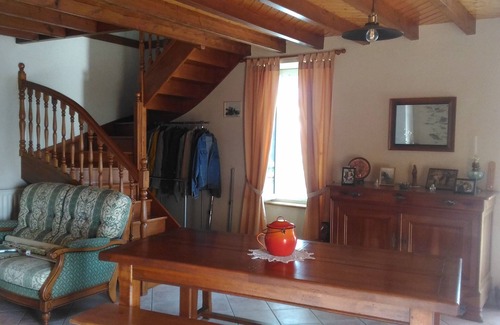 Chavagnes-les-Redoux House | Maison Individuelle Avec Grand Terrain Clos . Animaux de Compagnie Acceptés