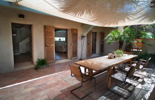Hyeres House | Maison jardin tropicale piscine - Quatre Murs Et Un Toit