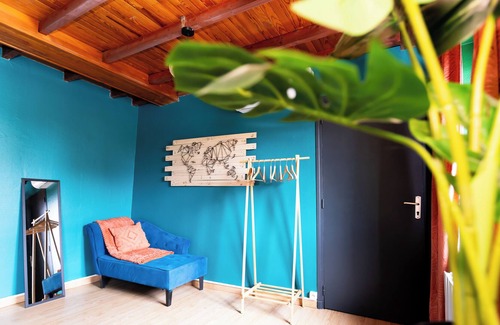 Montbrison House | Maison jungle house Montbrison 2/4 P