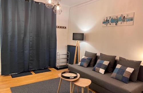 Champs-sur-Marne House | Maison La Belle Endormie- Disneyland et Paris