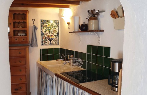 Beaufort House | Maison La Cosy is a romantic cottage with antique character and charm