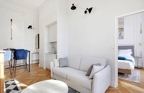 Grand Parc-Paul Doumer Apartment | Maison Labruyère - Royal Garden Suite