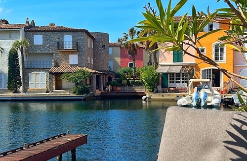 Port Grimaud House | Maison les Pieds Dans Leau, Baie de ST Tropez