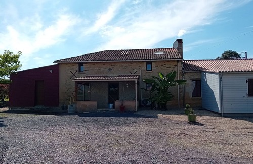 Cersay House | Maison Longère Avec du Charme de la Tranquillité et de L'espace