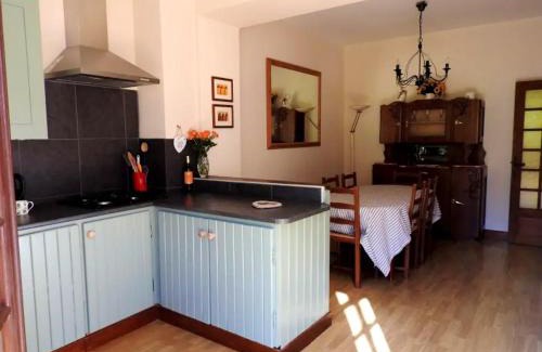 Carlucet House | Maison lumineuse et charmante à Carlucet avec piscine partagée