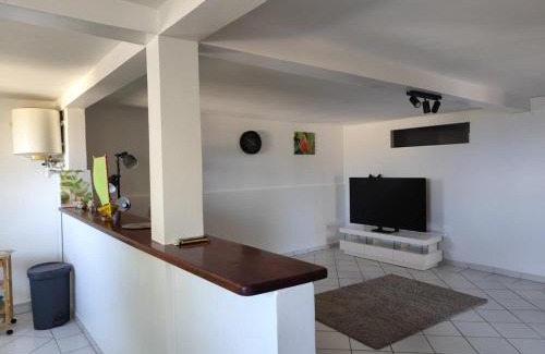 Le Robert Apartment | Maison Maningua