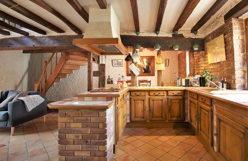 Ay House | Maison Marcks | Ay Champagne | Class & Comfort | Private courtyard