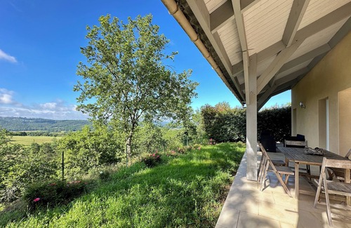 La Fagette House | Maison Oléa - Gîte "égoa" Avec vue sur la Vallée de la Vézère