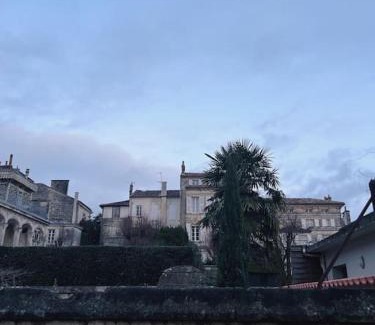 Angouleme House | Maison + parking privé au Cœur Angoulême 60m2