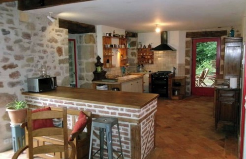 Capdenac Villa | Maison Quercynoise au Calme Avec Piscine