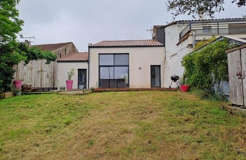 Sistels House | Maison Rénovée au Cœur du Sud Ouest, Entre Gers et Garonne