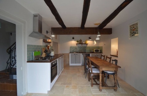 Segur-le-Chateau House | Maison Rocher | Memorable Views in the heart of the beautiful countryside