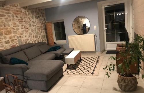 Cuiseaux House | Maison Saint-Thomas