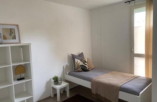 Val-de-Reuil House | Maison Spacieuse et Confortable 100m2 avec Jardin