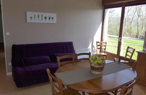 Soncourt-sur-Marne House | Maison sur la Marne avec terrasse, 2 chambres - FR-1-611A-2