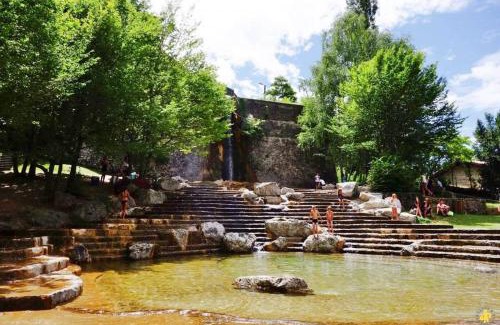Pont-en-Royans House | Maison suspendue avec jacuzzi privatif