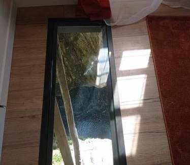 Pont-en-Royans House | Maison suspendue avec jacuzzi privatif