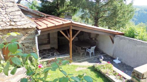 Saint-Parthem House | Maison tout confort calme vallée du Lot proche de Conques en Aveyron