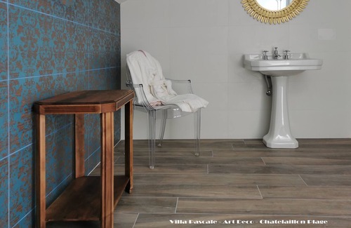 Quartier du Casino House | Maison VUE MER 200m2 , Art Deco , Entier. Rénovée , 8/10 Personnes