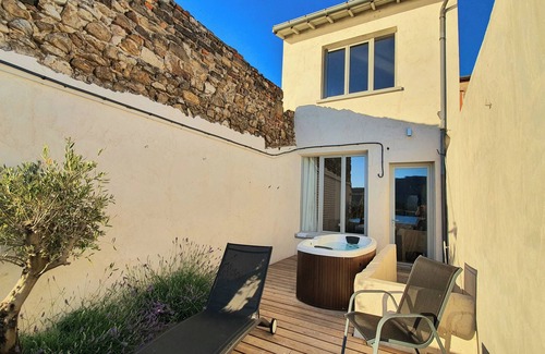 Saint-Vallier House | Maison Vue Rhône Jacuzzi