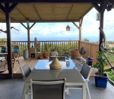 Saint-Claude House | Maison vue sur la mer Jardin d Orient