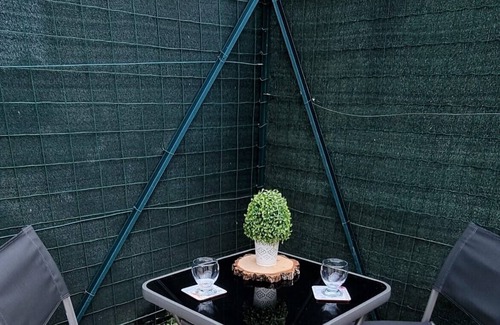 Puiseux-en-France Apartment | Maisonette with two terraces