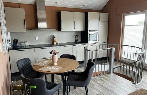 Mariaweiler-Hoven Apartment | Maisonette Wohnung mit Dachterrasse - keine Vermietung an Monteure