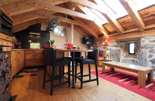 Saint-Julien-Chapteuil House | Maisonnette de Maze in Rocherols, 20 minutes from Le Puy-en-Velay