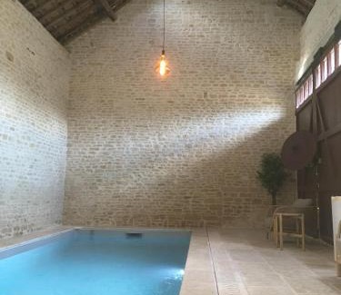 Luc-sur-Mer House | Maisonnette de charme avec option Piscine intérieure privée chauffée