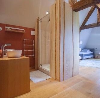Cambremer House | Maisons d'hôtes - Domaine Le Coq Enchanté