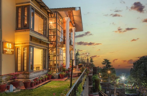 Dharamshala Villa | Majestic 3 BHK villa wth living area & stunning views near Dalai Lama Temple