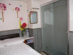 Tsim Sha Tsui House | Majestic 7 Guesthouse (formerly KAT Hotel)
