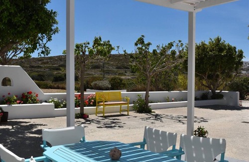 Mandrakia House | Majestic Anatoli Retreat