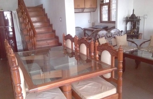 Bhimtal Ski Chalet | Majestic Cottage with WiFi in Bhimtal