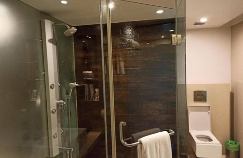 Navi Mumbai Hotel | Majestic Court Sarovar Portico Navi Mumbai