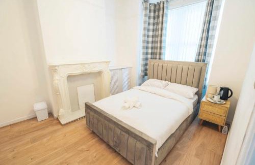 Bootle Hotel | Majestic Inn