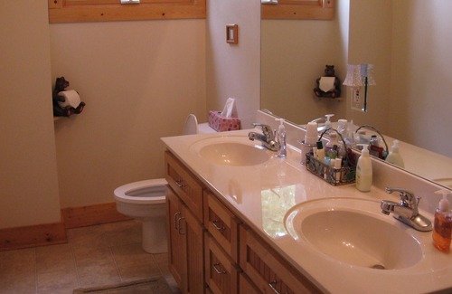 Dillard House | Majestic Long Range Views from High Above Blue Valley