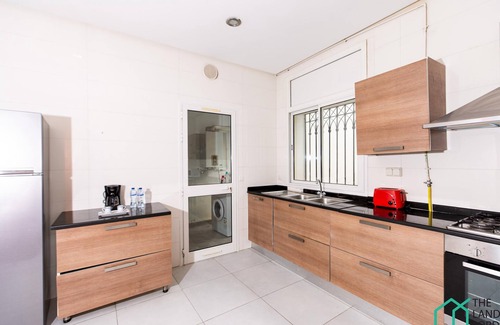 Carthage Apartment | Majestic Malaga: Apt de luxe entre Marsa&Carthage