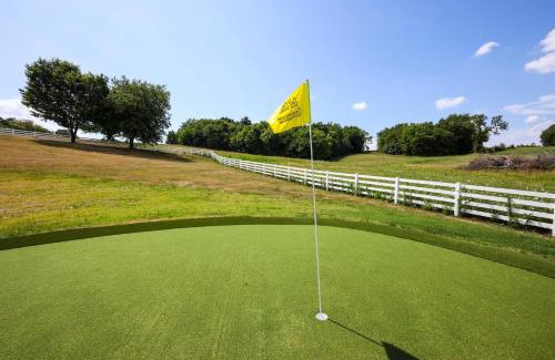 Lebanon House | Majestic Manor-Private Hundred Acre Yard-Pool/Spa