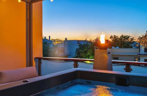 Mets House | Majestic views over Acropolis