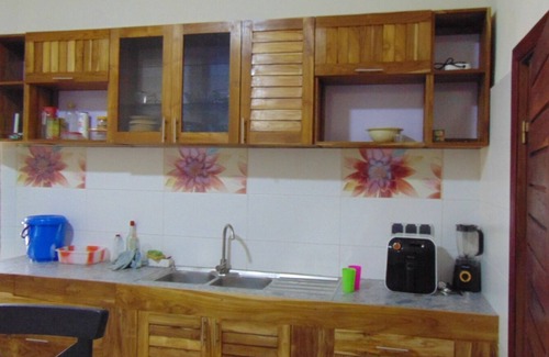 Ouidah House | Majestueuse Villa Tradi-moderne + Partie Independante ! Ideal Pour Groupes