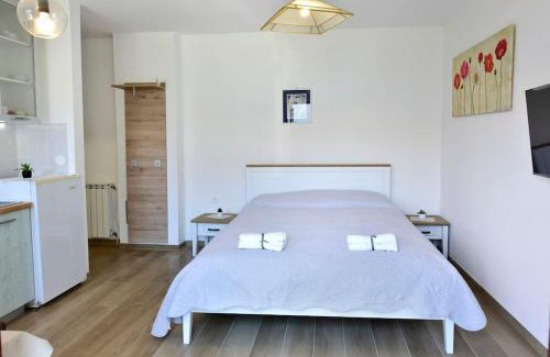 Funtana Apartment | Mak charming close to the sea
