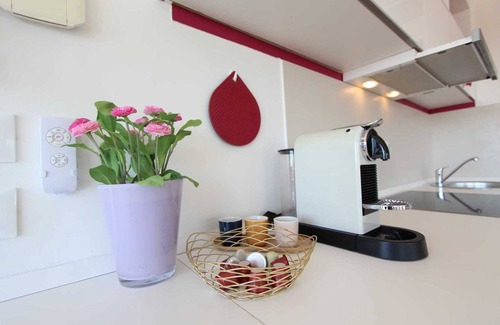 Borik Apartment | MAKADO One-Bedroom Apartment with Sea View (KARLA)