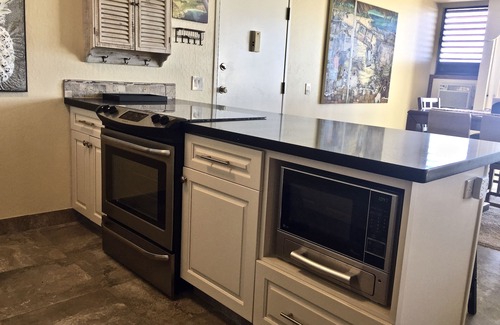 Makaha Condo | Makaha ocean view - 3 bedroom, 1 bath - Family friendly!