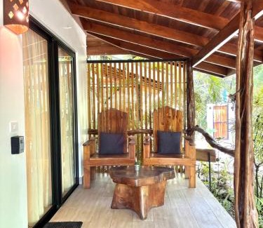 Playa Santa Teresa Bed & Breakfast | Makanas Beach Bungalows