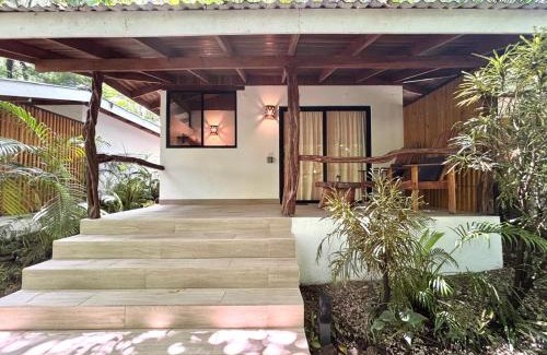 Playa Santa Teresa Bed & Breakfast | Makanas Beach Bungalows