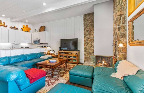 Snowmass Village Condo | Make It An Endless Summer! 15% off 3 nights thru 11/19